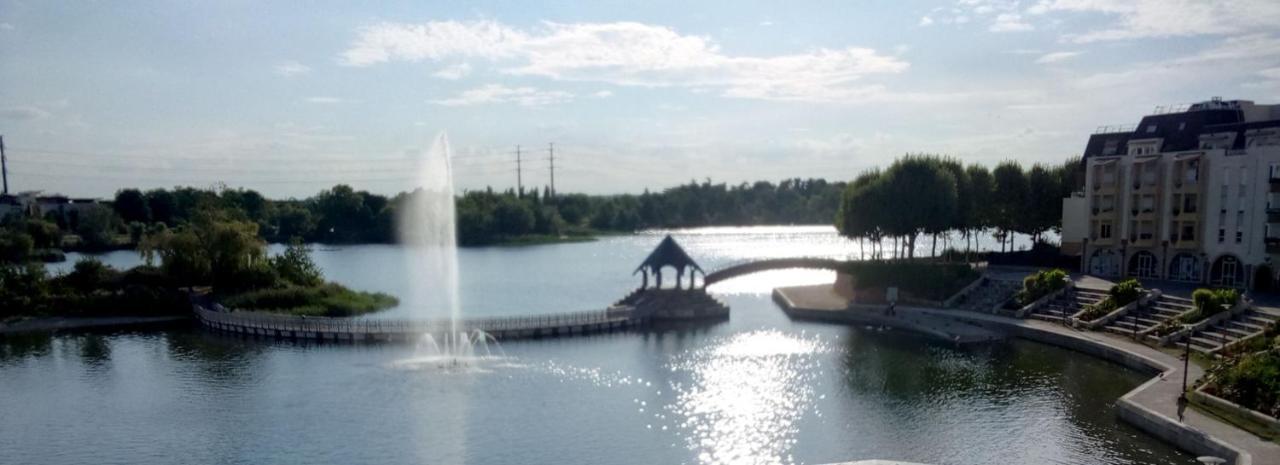 Vue Exceptionnelle Sur Le Lac Creteil Exterior photo
